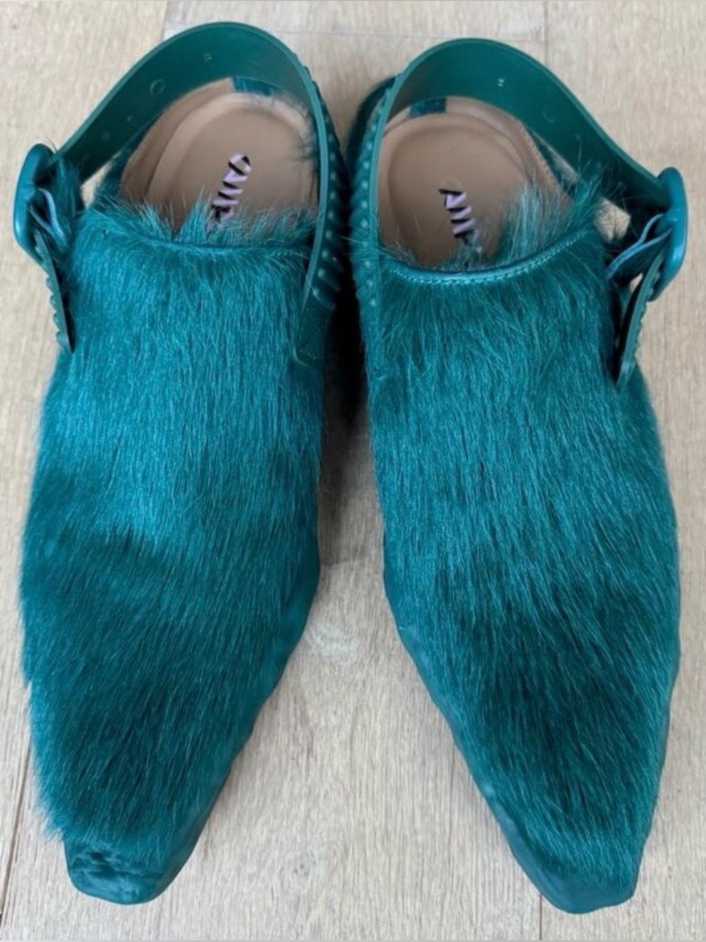 CamperLab Venga Mules Sz 38 Unisex Green Long Calf Hair Leather Clogs Slingbacks